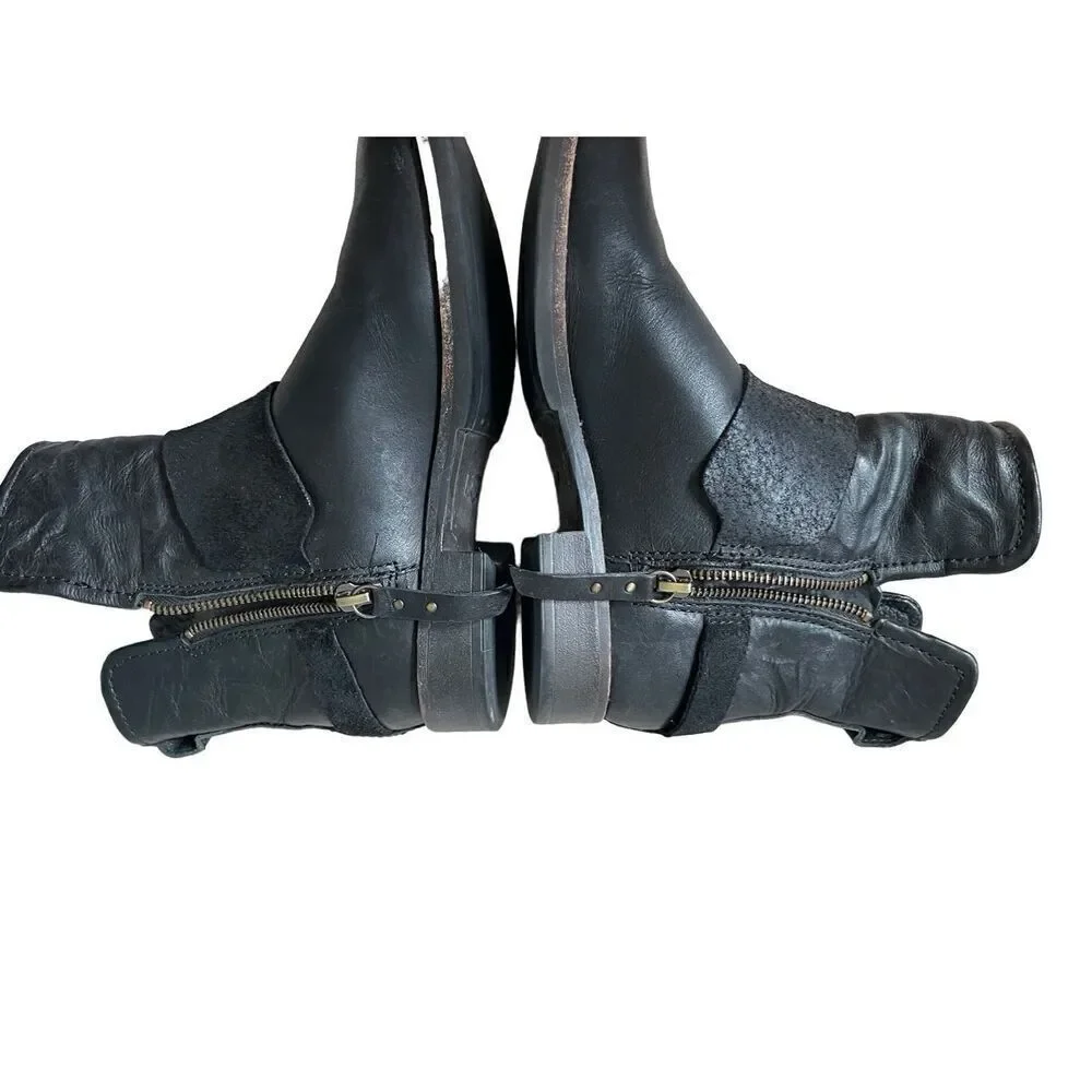 UGG Women's Cybele‎ Buckly Biker Boots size 6 Leather Black